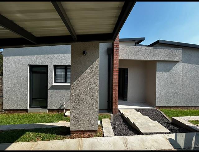 2 BEDROOM TOWNHOUSE TO LET IN CARLSWALD